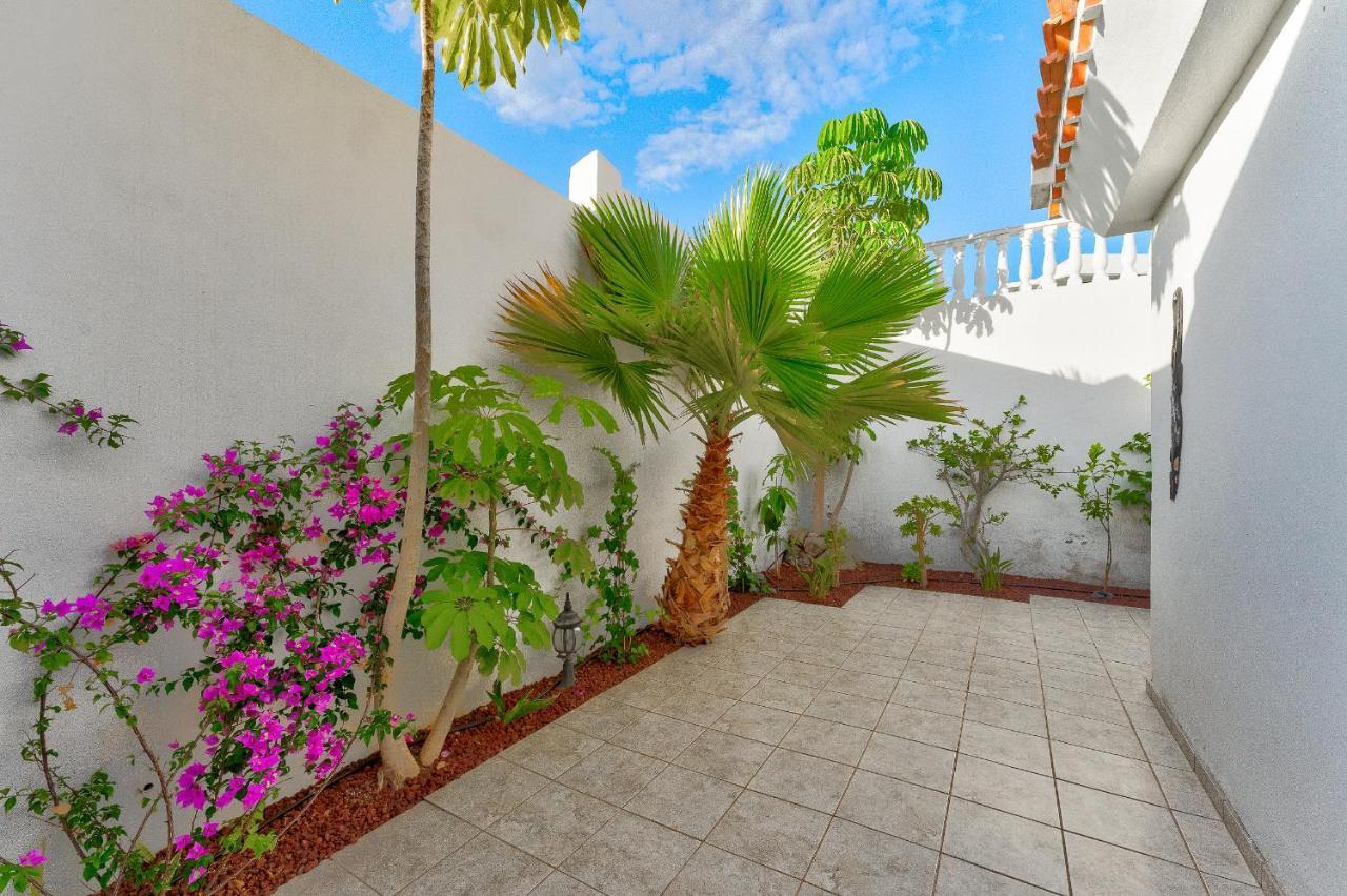 Marvelous Holiday Home - Villa La Caleta Costa Adeje  ภายนอก รูปภาพ